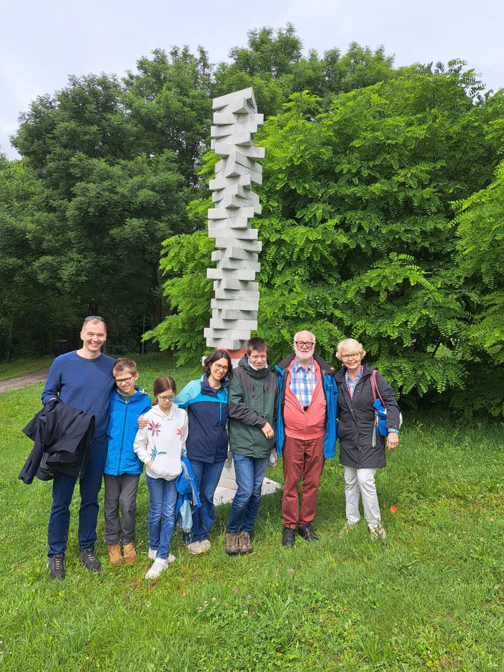 Angehörigenbesuch: Familie Dockendorf zu Besuch an den Gedenkstätten Mauthausen, Gusen, Ebensee und Melk